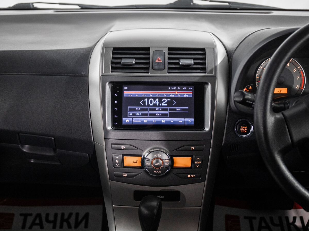 Toyota Corolla 2009 - фото автомобиля