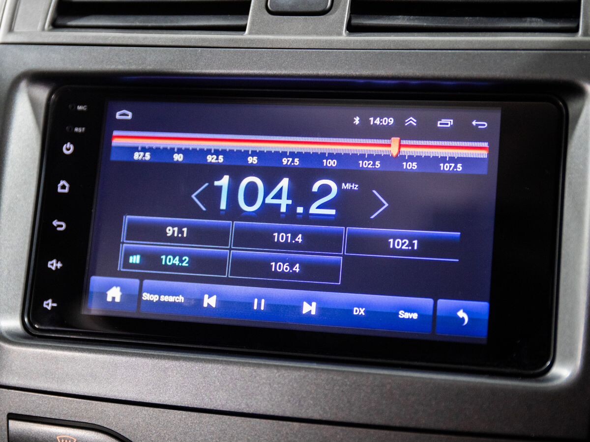 Toyota Corolla 2009 - фото автомобиля