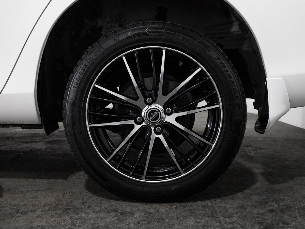 Toyota Corolla 2009 - фото автомобиля