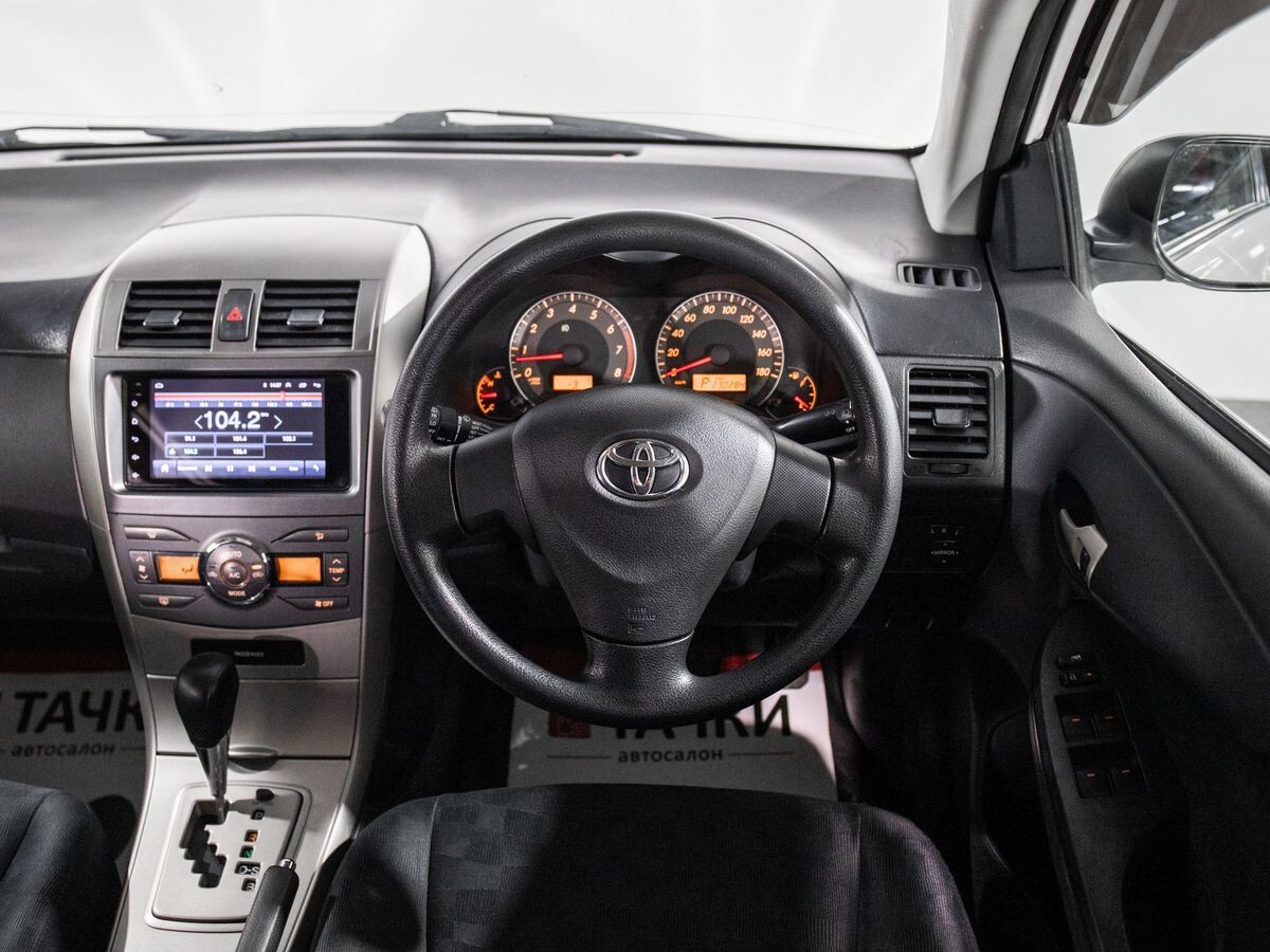 Toyota Corolla 2009 - фото автомобиля