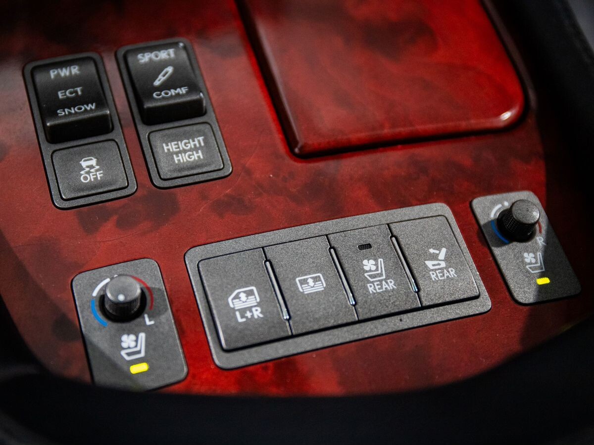 Lexus LS 2007 - фото автомобиля