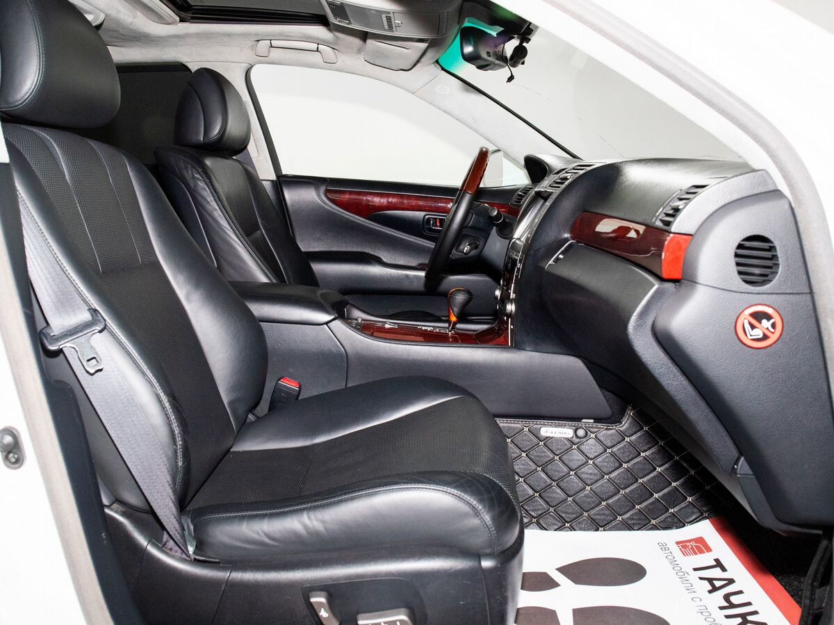 Lexus LS 2007 - фото автомобиля