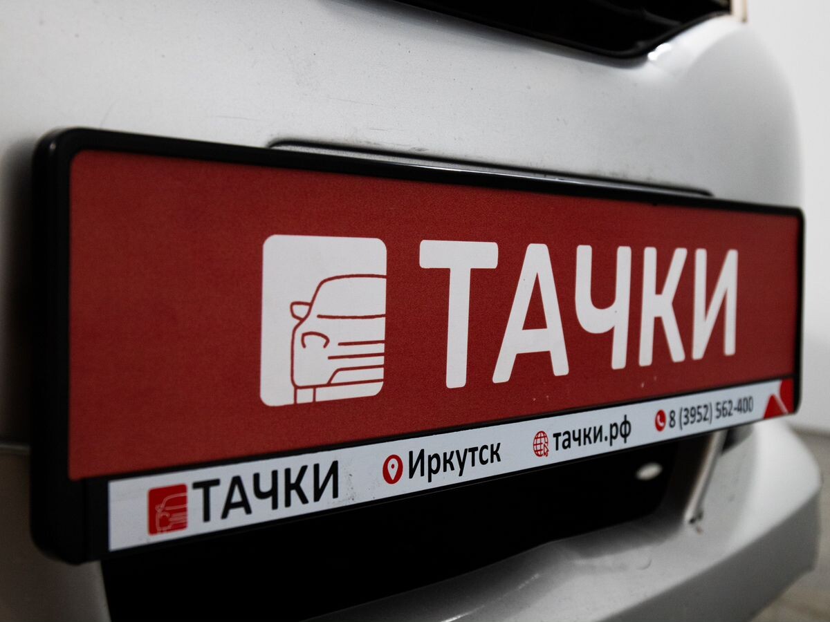 Toyota Wish 2012 - фото автомобиля