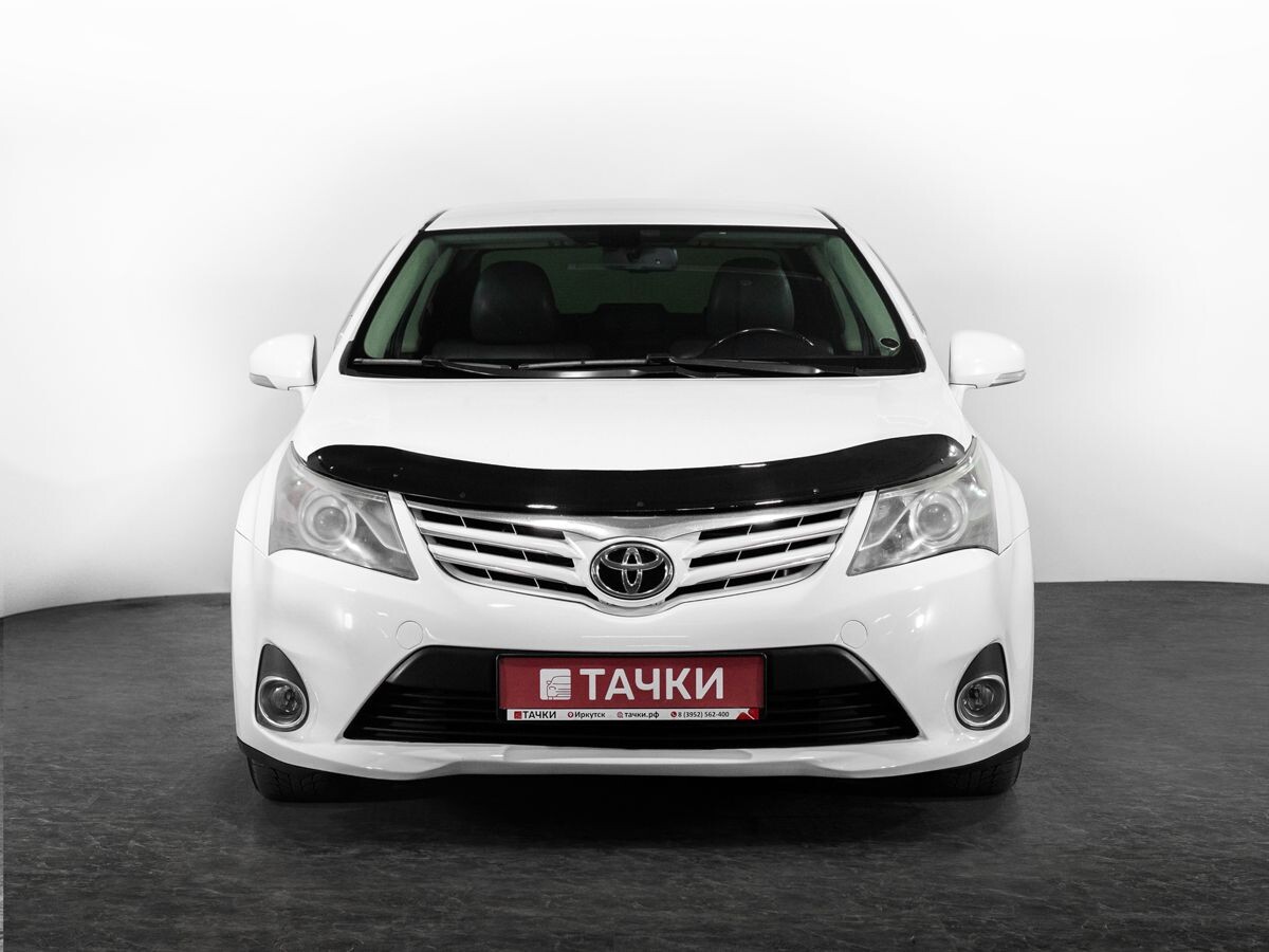 Toyota Avensis 2012 - фото автомобиля