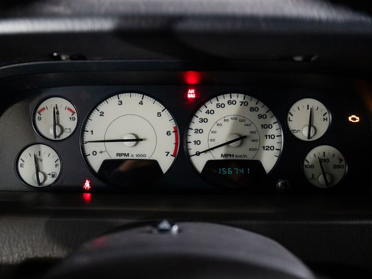 Jeep Grand Cherokee 2004 - фото автомобиля