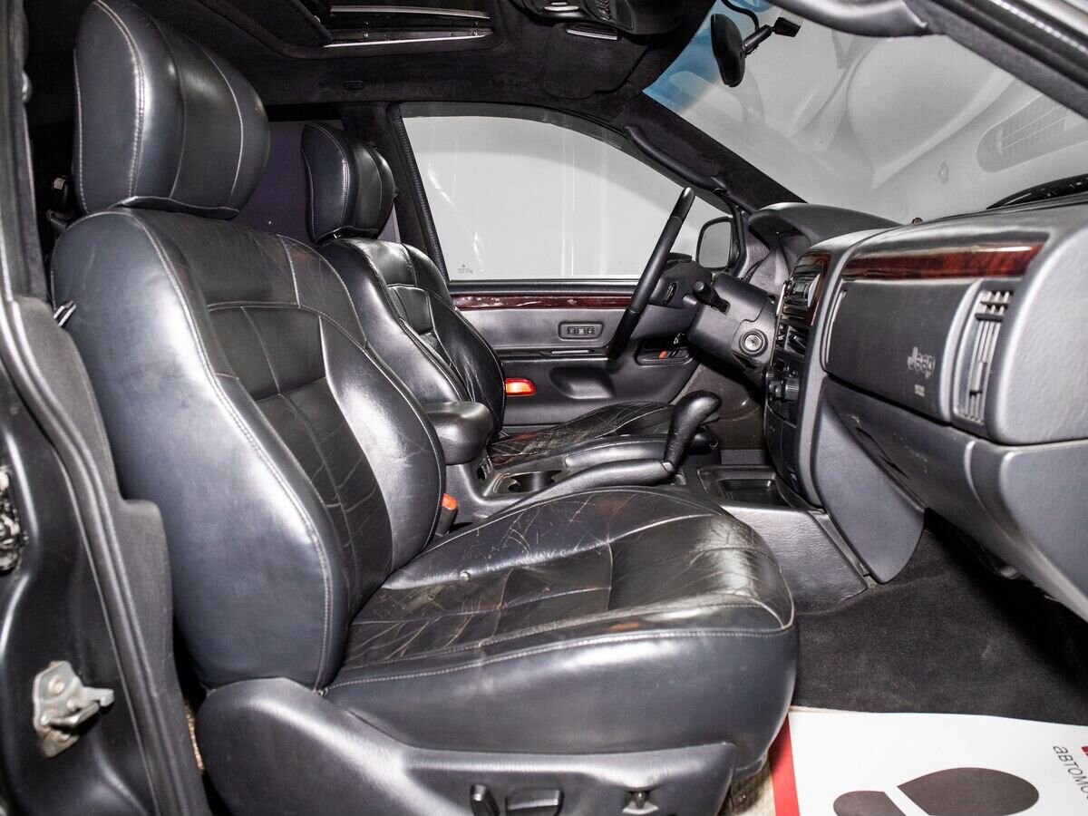 Jeep Grand Cherokee 2004 - фото автомобиля