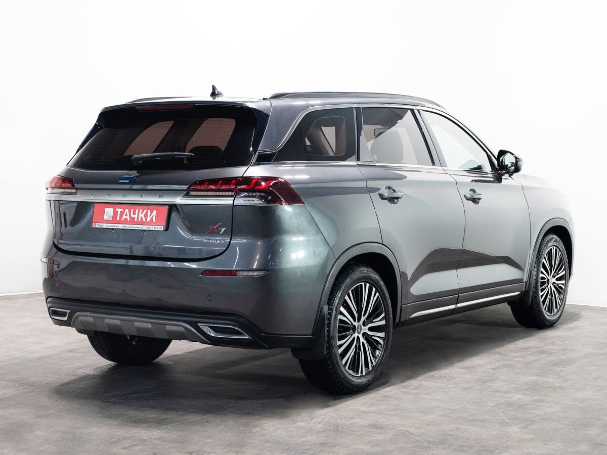 Oshan X7 2019 - фото автомобиля