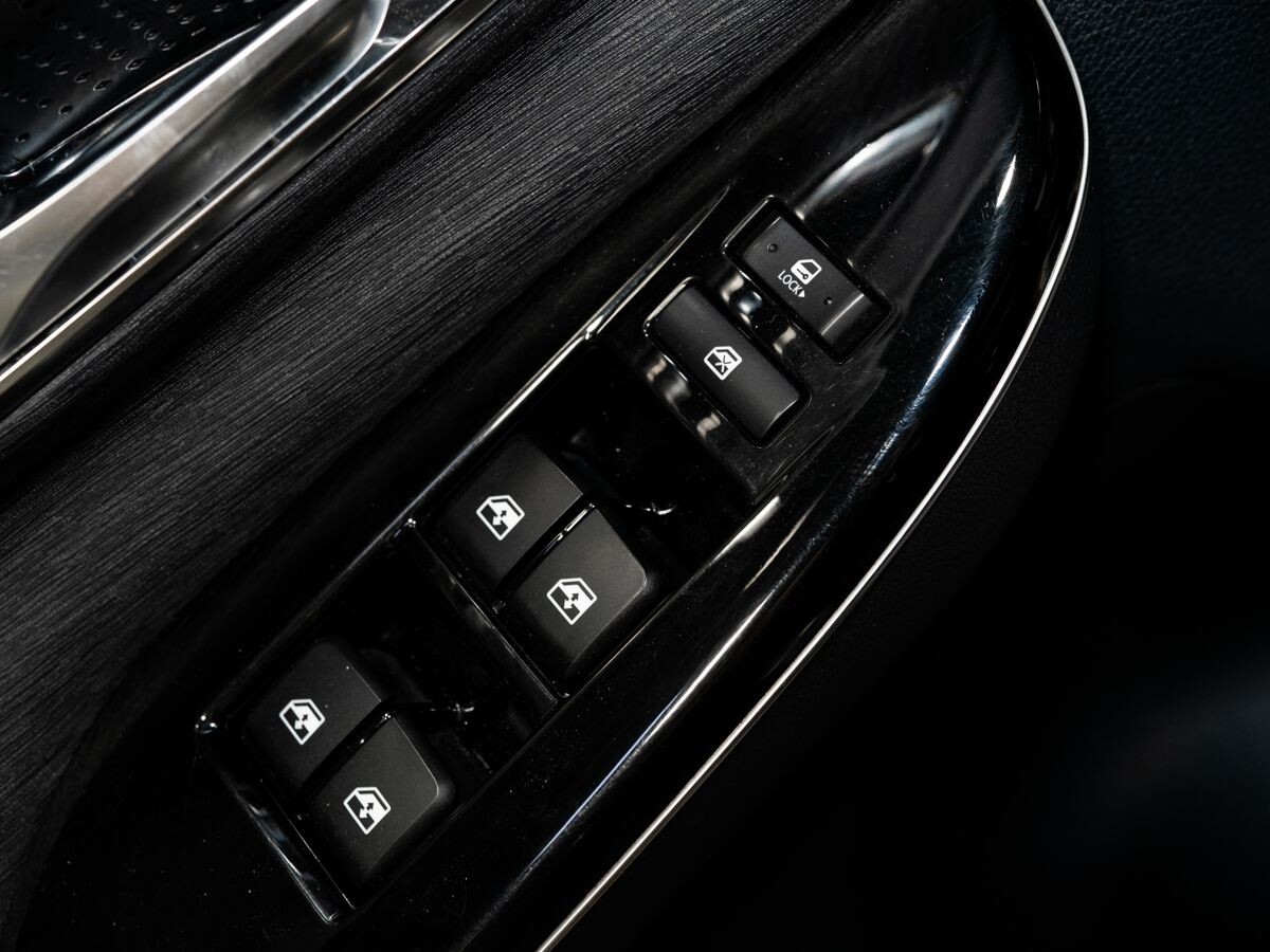 Oshan X7 2019 - фото автомобиля