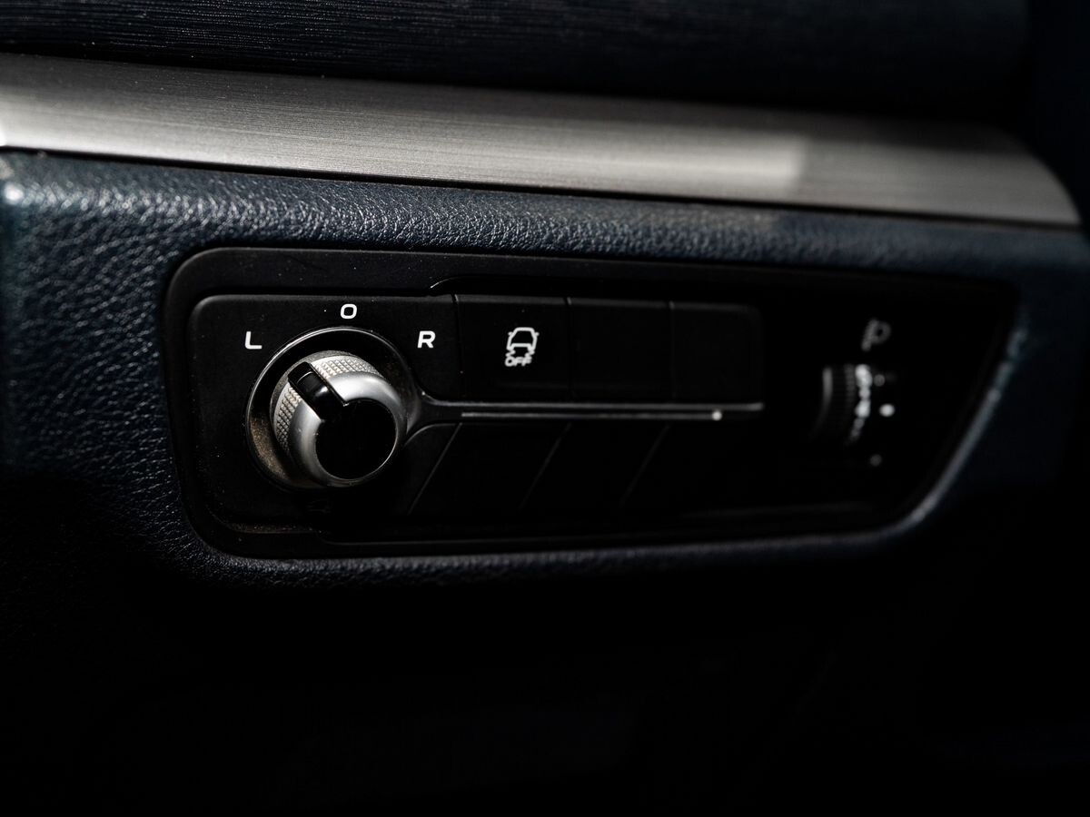 Oshan X7 2019 - фото автомобиля