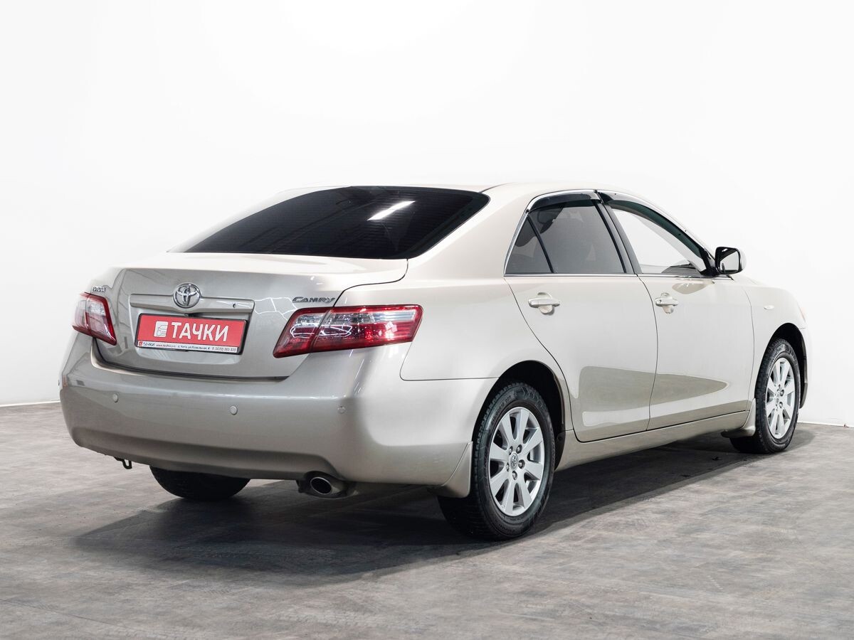 Toyota Camry 2008 - фото автомобиля
