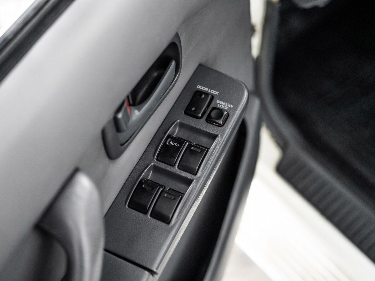 Toyota Land Cruiser 1997 - фото автомобиля