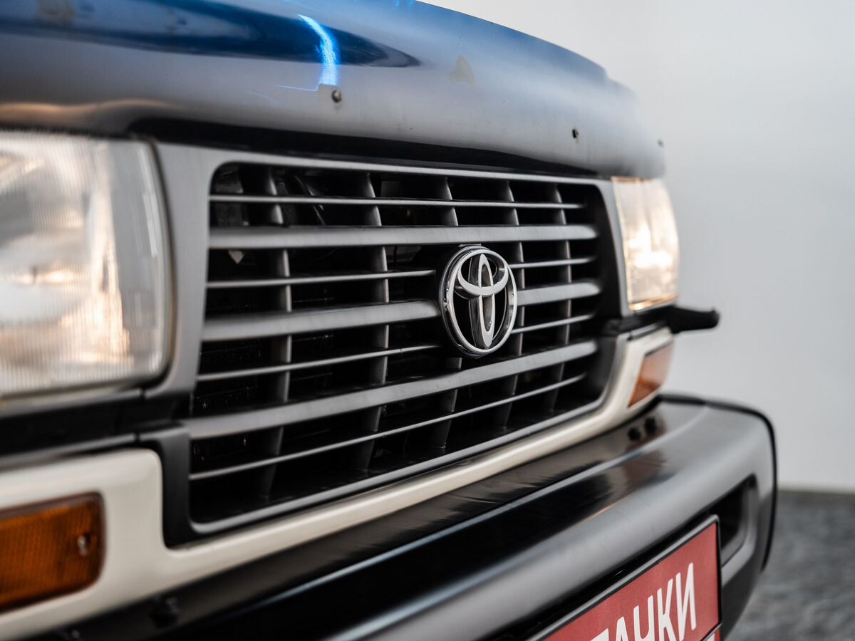 Toyota Land Cruiser 1997 - фото автомобиля