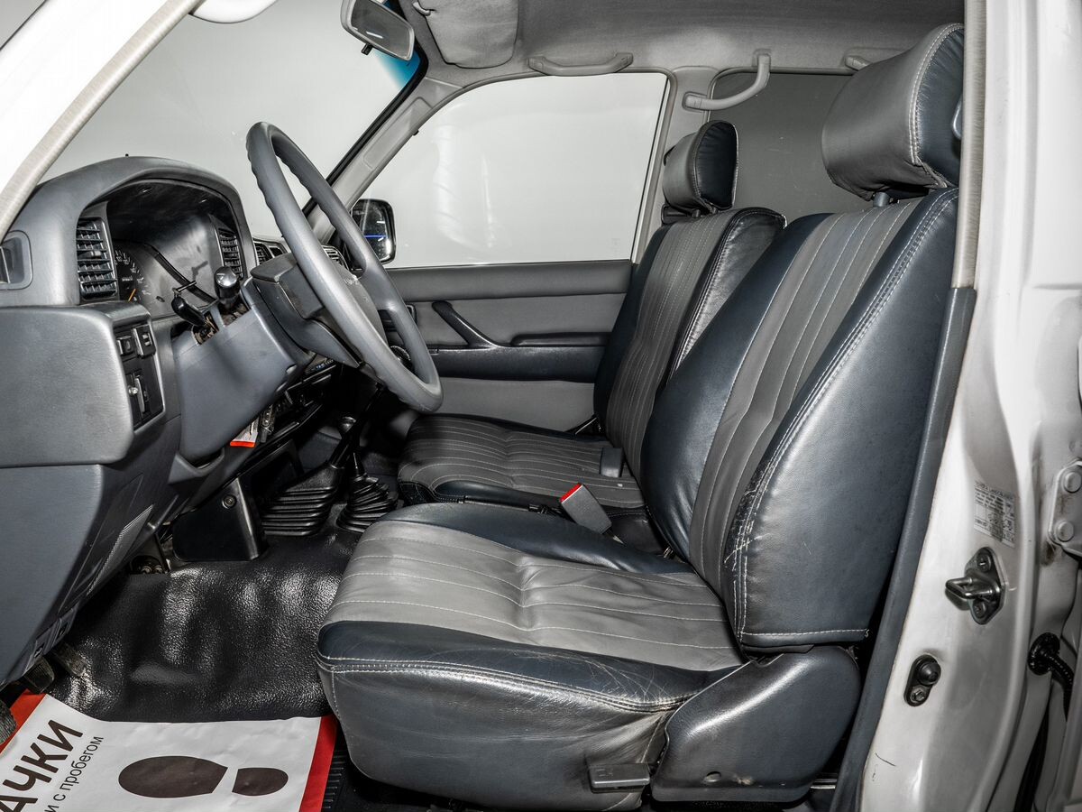 Toyota Land Cruiser 1997 - фото автомобиля