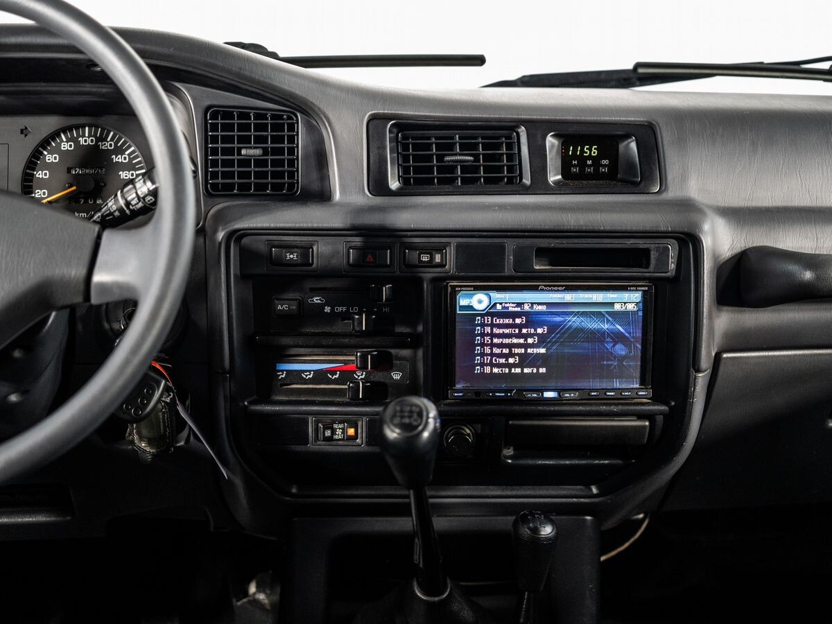 Toyota Land Cruiser 1997 - фото автомобиля