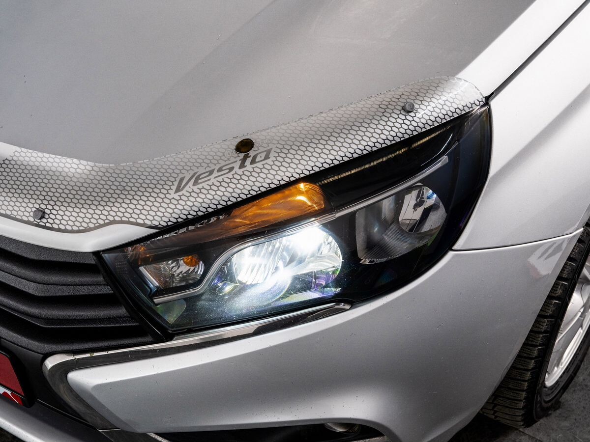 Lada (ВАЗ) Vesta 2018 - фото автомобиля