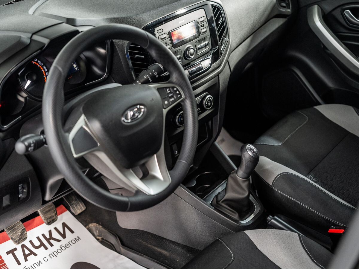 Lada (ВАЗ) XRAY 2019 - фото автомобиля