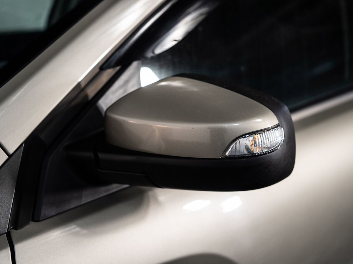 Lada (ВАЗ) XRAY 2019 - фото автомобиля