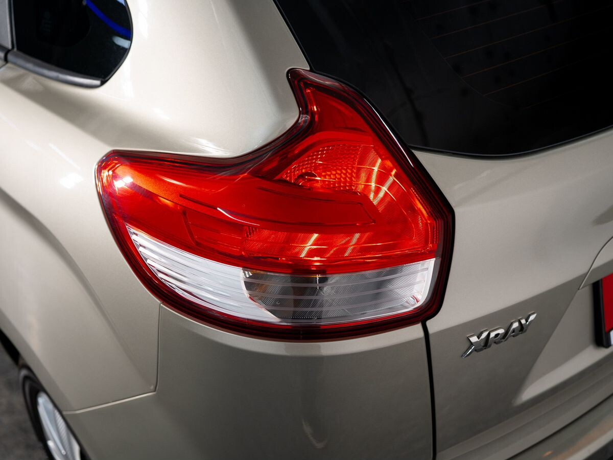 Lada (ВАЗ) XRAY 2019 - фото автомобиля