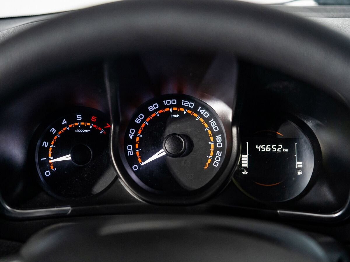 Lada (ВАЗ) XRAY 2019 - фото автомобиля