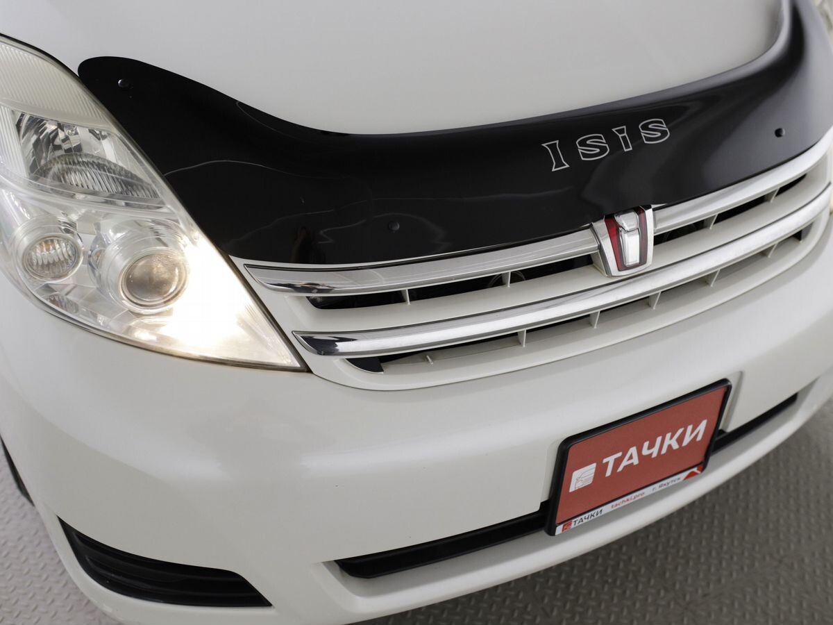 Toyota ISis 2010 - фото автомобиля