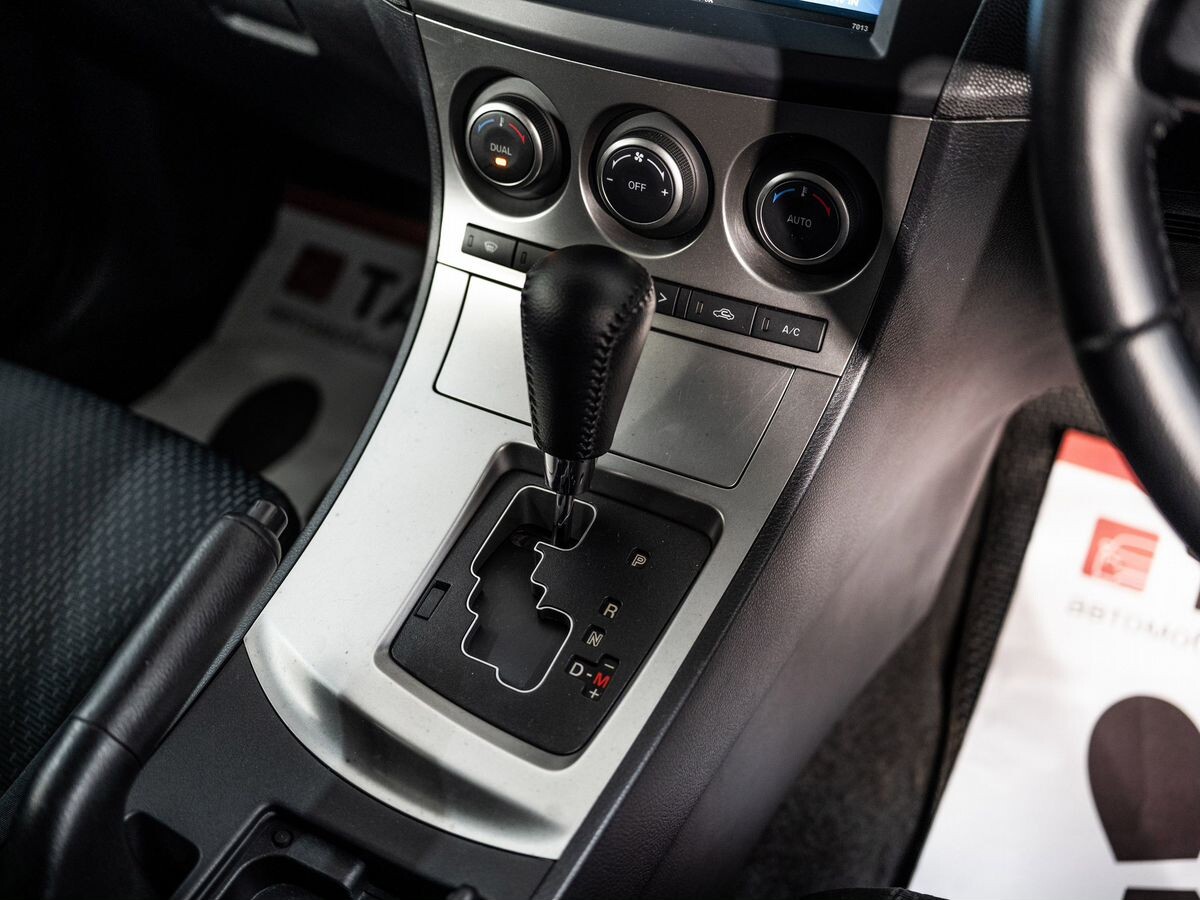 Mazda Axela 2009 - фото автомобиля