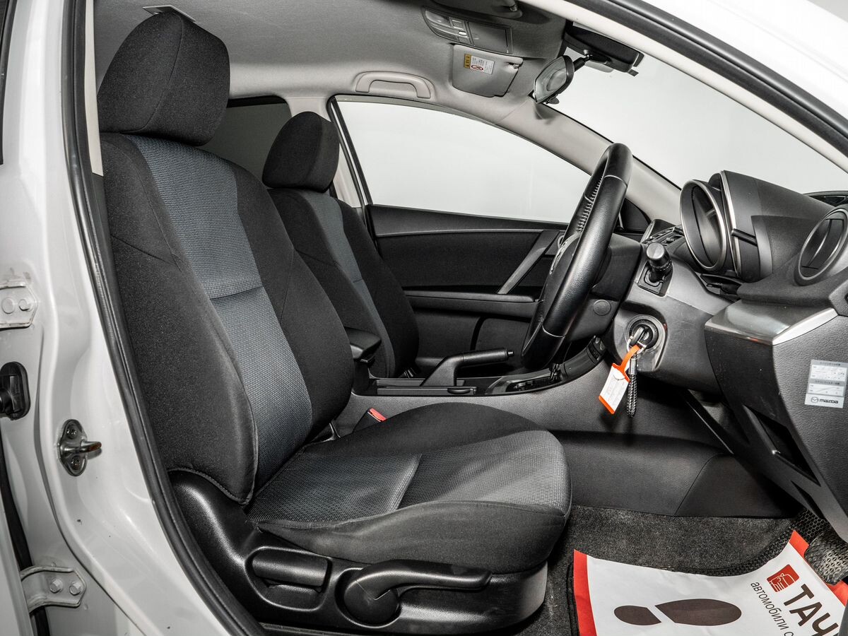 Mazda Axela 2009 - фото автомобиля