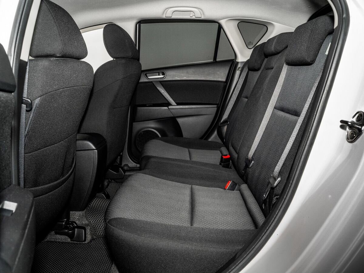 Mazda Axela 2009 - фото автомобиля