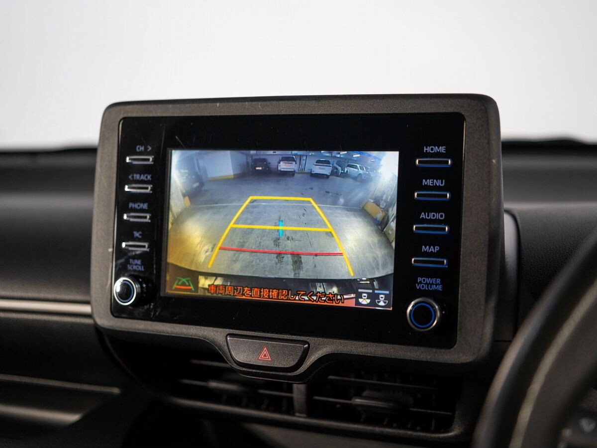 Toyota Yaris 2021 - фото автомобиля