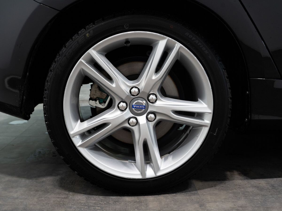 Volvo S60 2017 - фото автомобиля