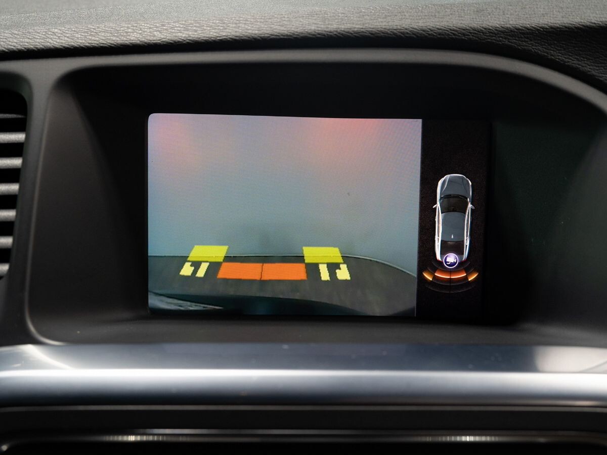 Volvo S60 2017 - фото автомобиля