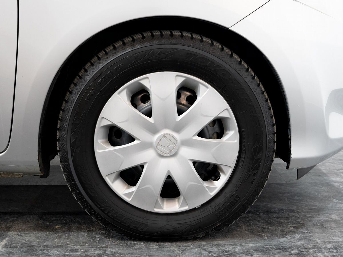 Honda Fit 2011 - фото автомобиля