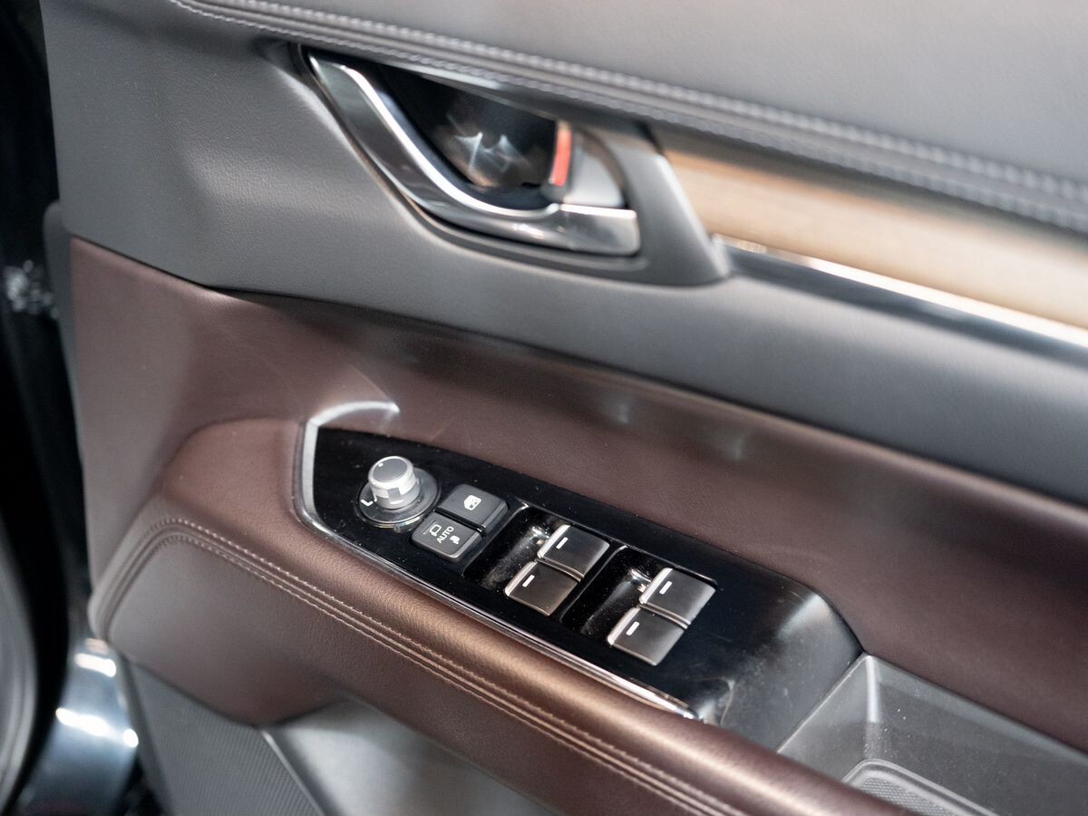 Mazda CX-8 2018 - фото автомобиля