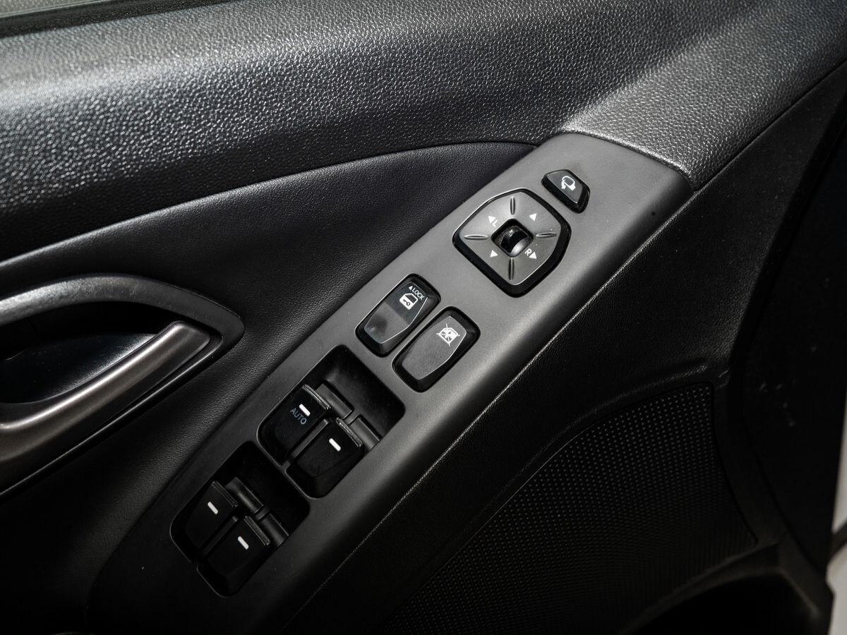 Hyundai ix35 2014 - фото автомобиля