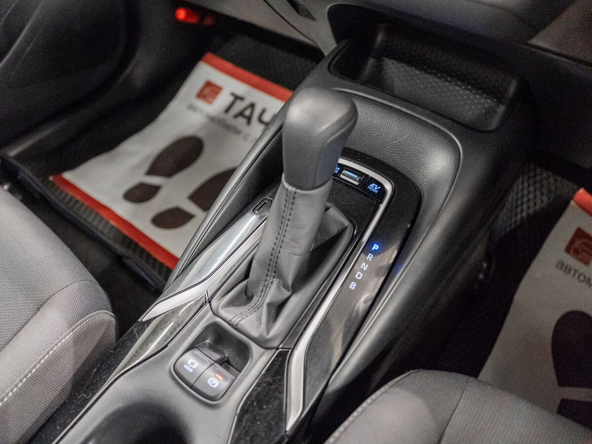 Toyota Corolla 2019 - фото автомобиля