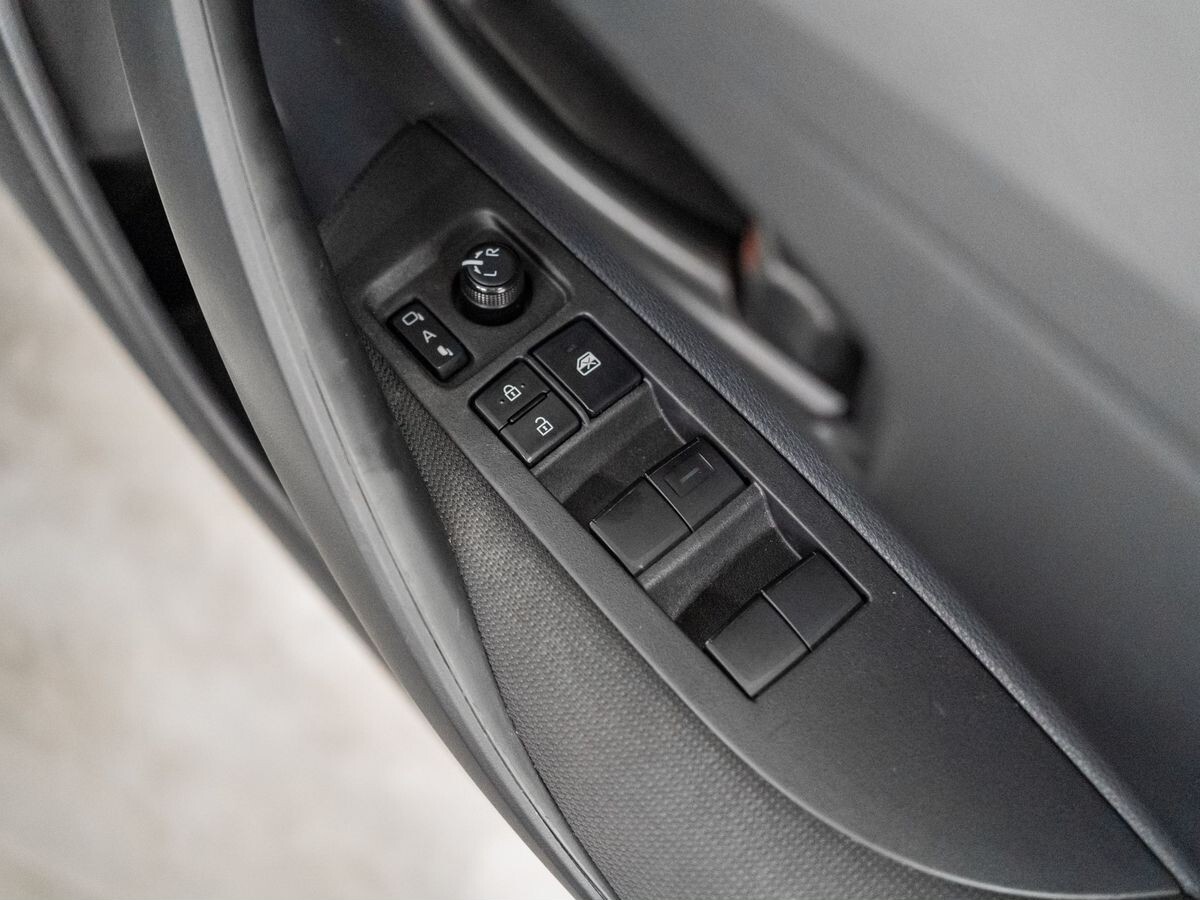 Toyota Corolla 2019 - фото автомобиля