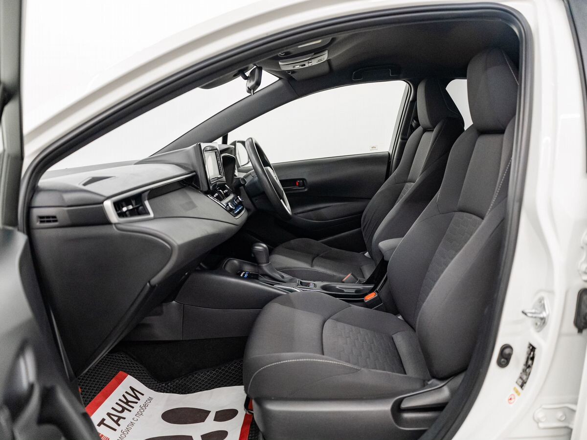 Toyota Corolla 2019 - фото автомобиля