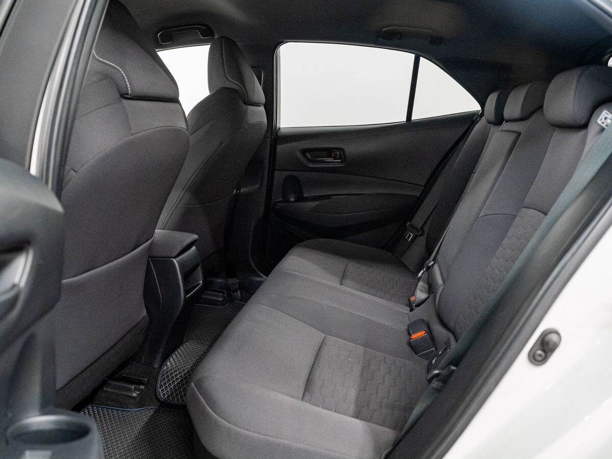 Toyota Corolla 2019 - фото автомобиля