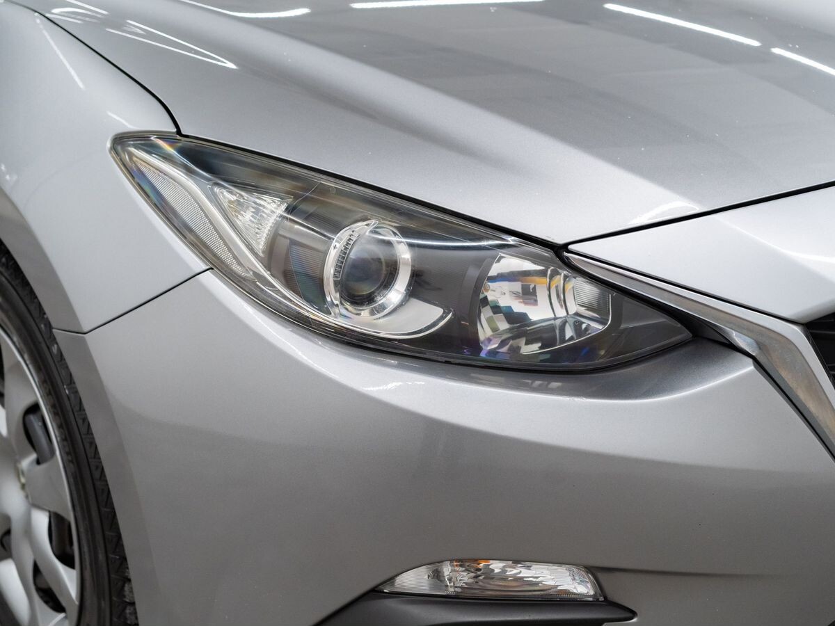 Mazda Axela 2016 - фото автомобиля