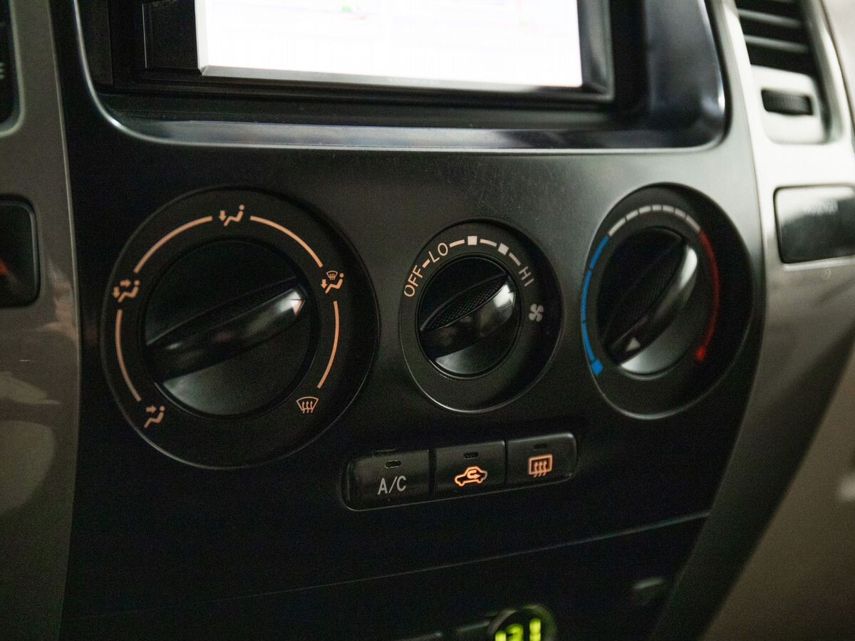 Toyota Land Cruiser Prado 2008 - фото автомобиля