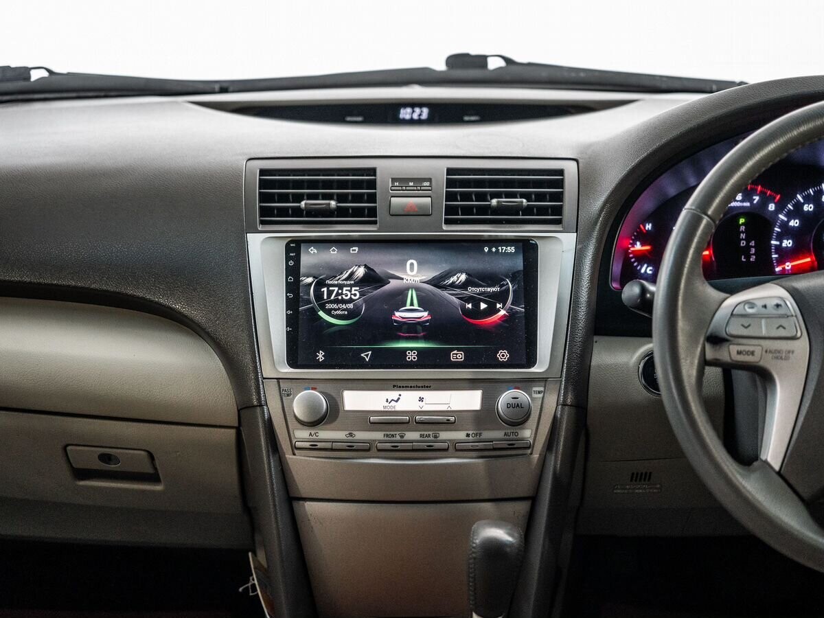 Toyota Camry 2011 - фото автомобиля