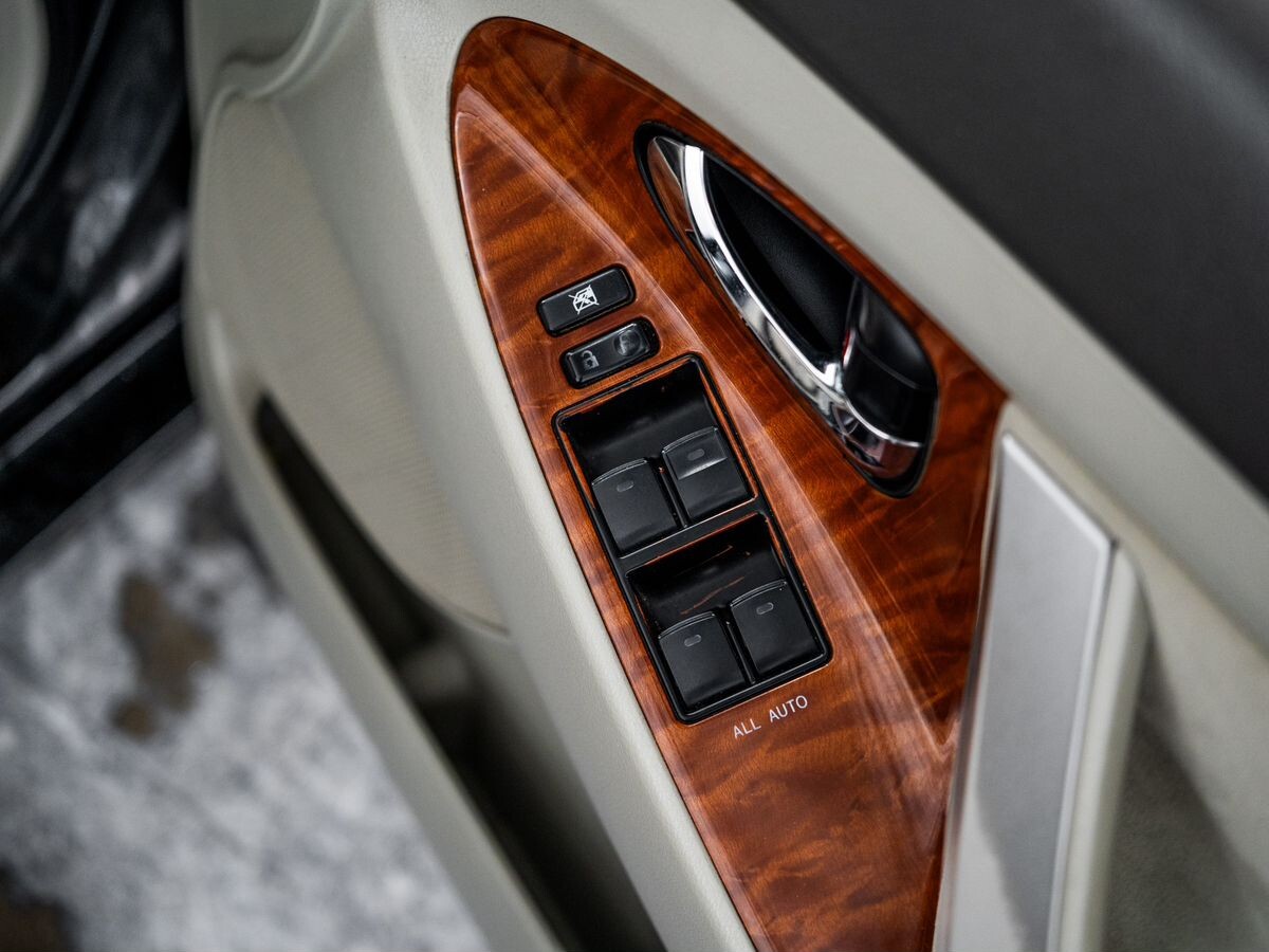 Toyota Camry 2011 - фото автомобиля