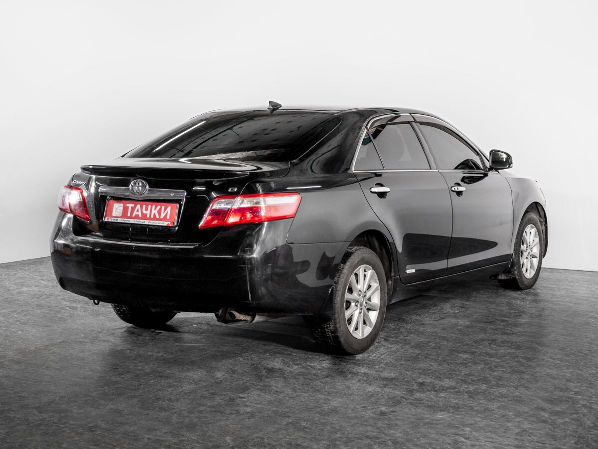 Toyota Camry 2011 - фото автомобиля