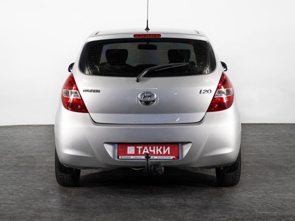 Hyundai i20 2010 - фото автомобиля