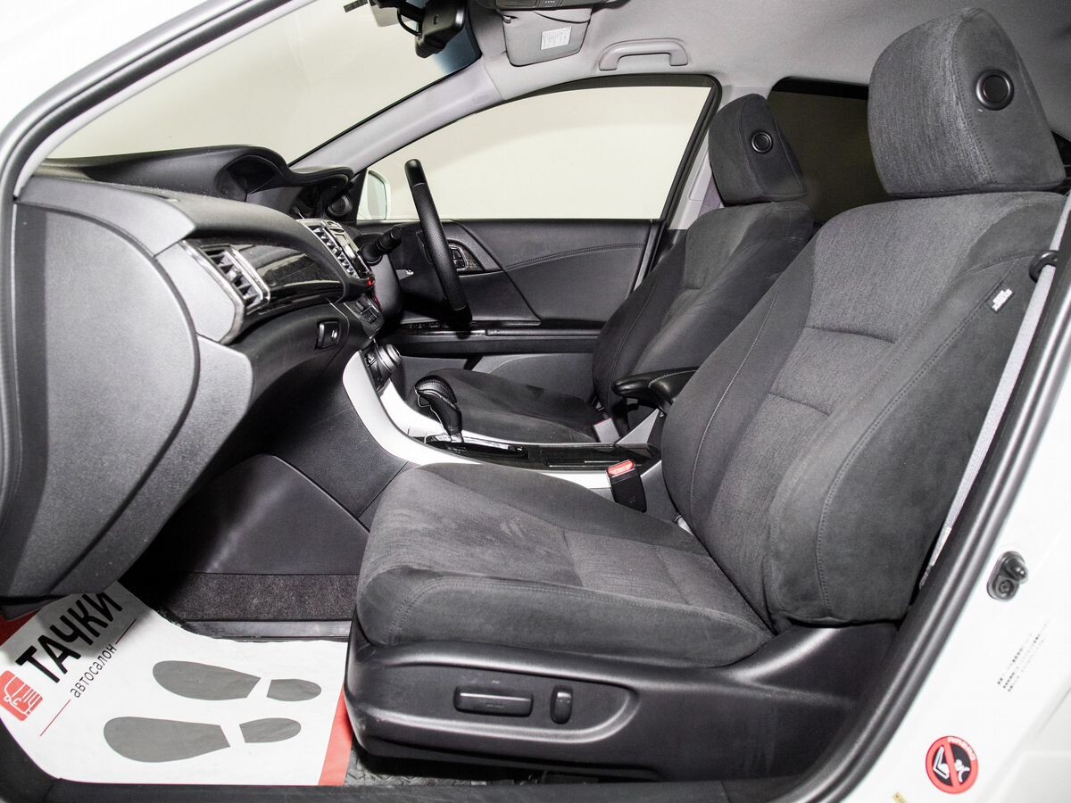 Honda Accord 2015 - фото автомобиля