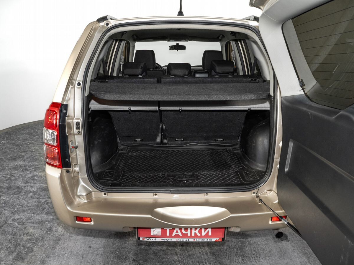 Suzuki Grand Vitara 2010 - фото автомобиля