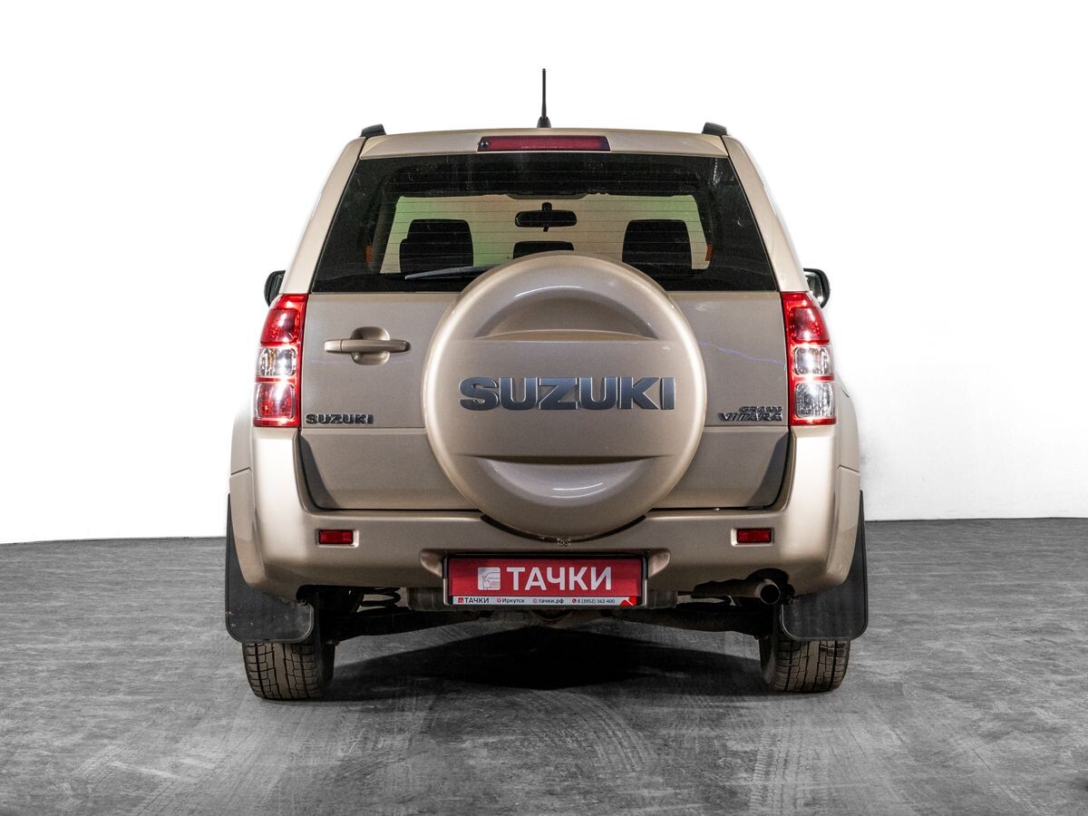 Suzuki Grand Vitara 2010 - фото автомобиля