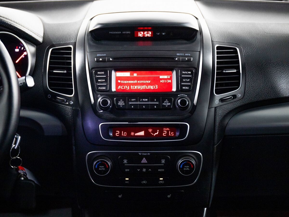 Kia Sorento 2014 - фото автомобиля