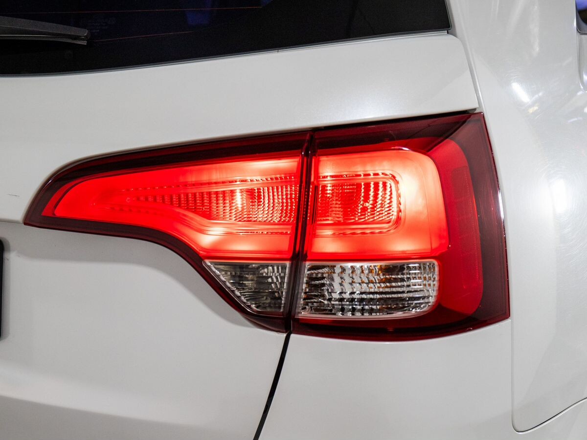 Kia Sorento 2014 - фото автомобиля