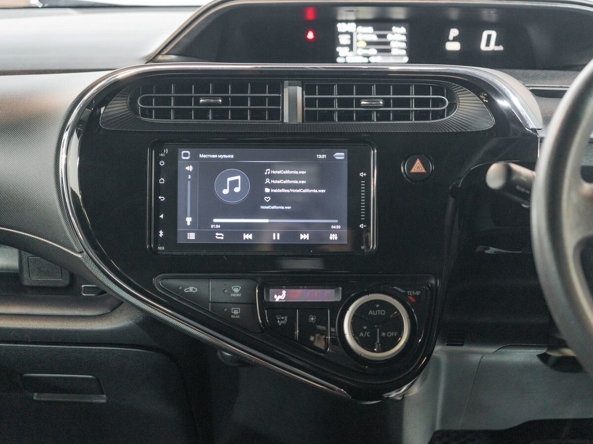 Toyota Aqua 2017 - фото автомобиля