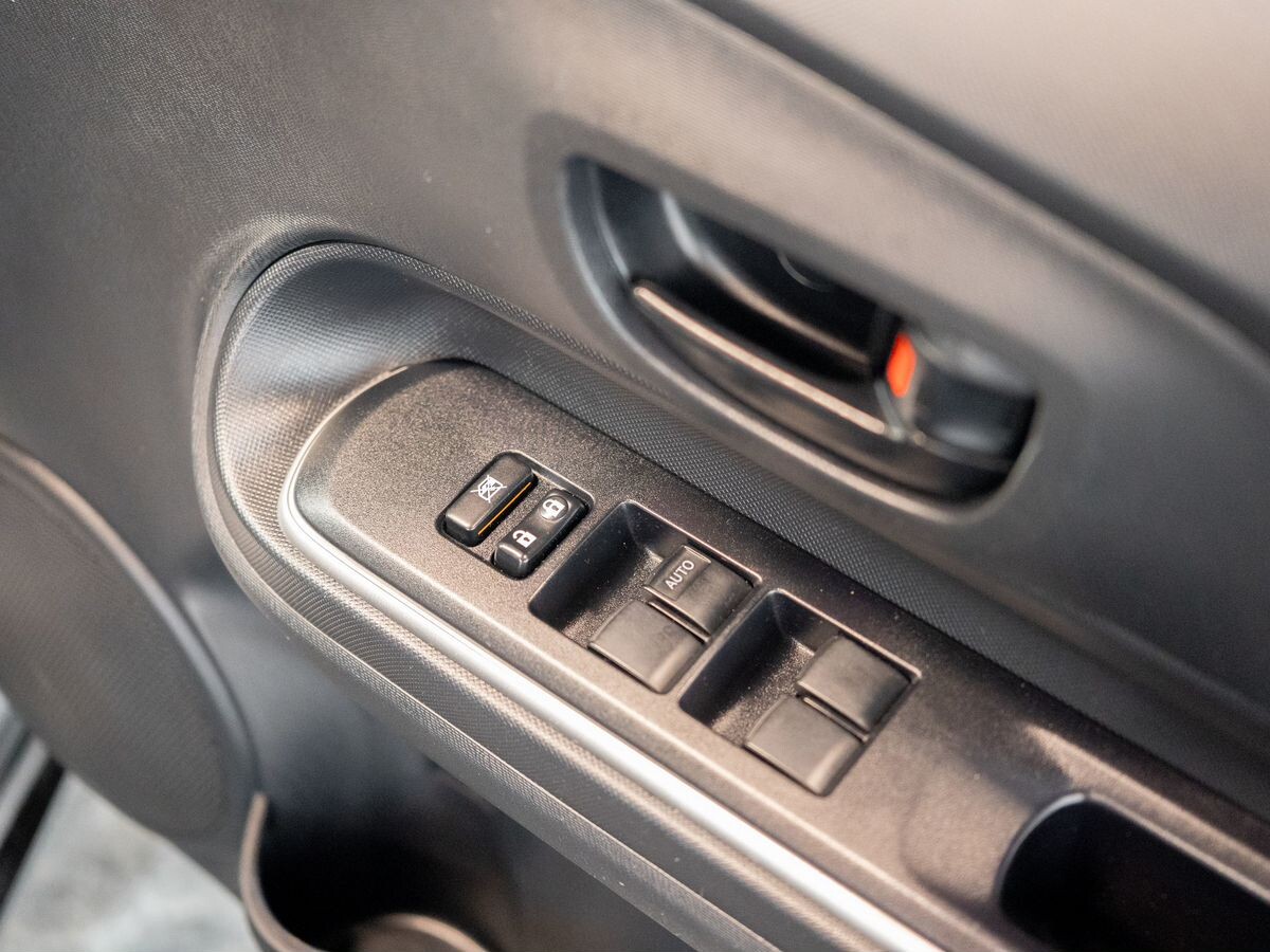 Toyota Aqua 2017 - фото автомобиля